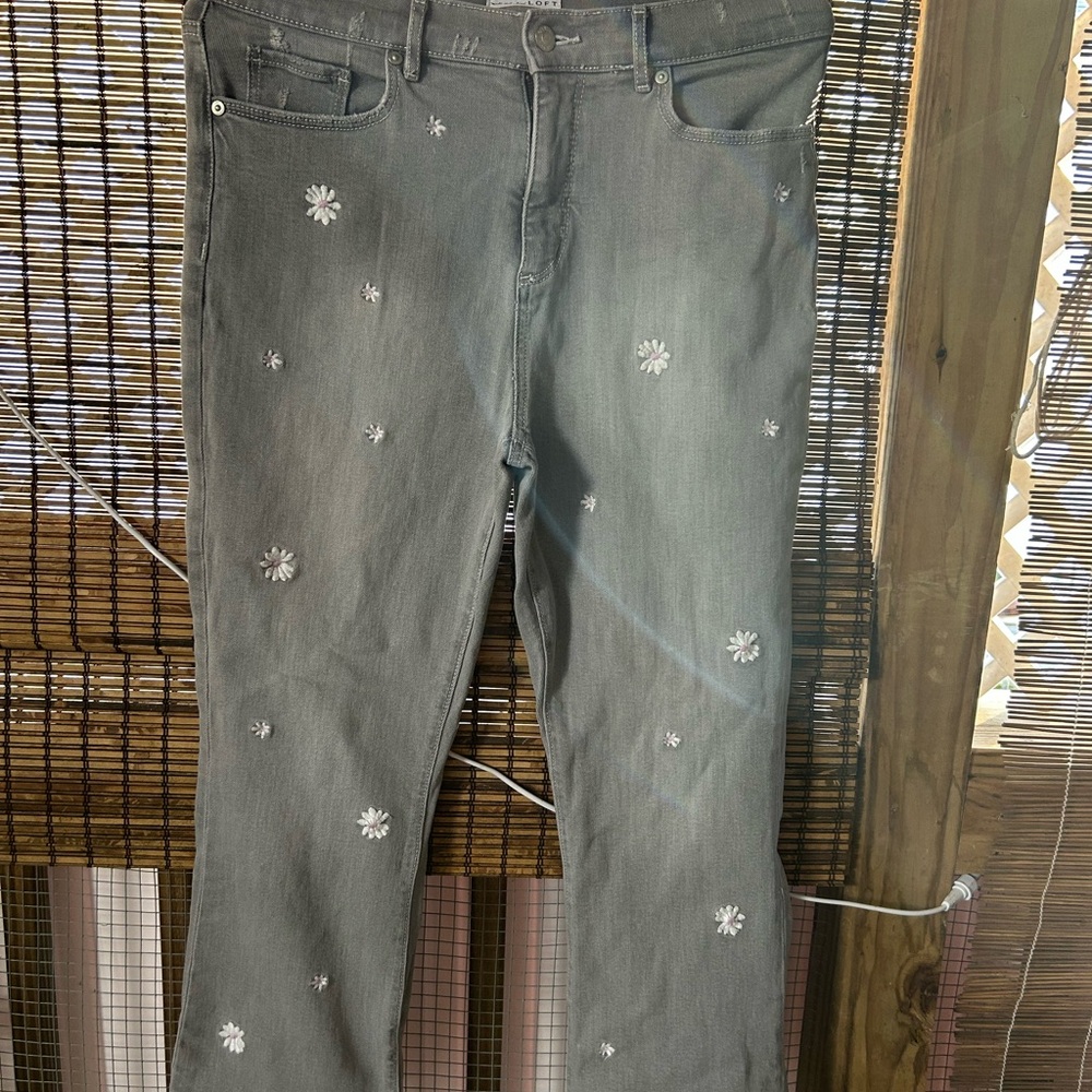 LOFT Gray Pants with White Floral Detail